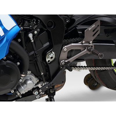 Pedane arretrate X-Tread multiregolabili Yoshimura per Suzuki GSX-R 1000 / R 2017-2019