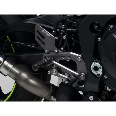 Pedane arretrate X-Tread multiregolabili Yoshimura per Suzuki GSX-R 1000 / R 2017-2019